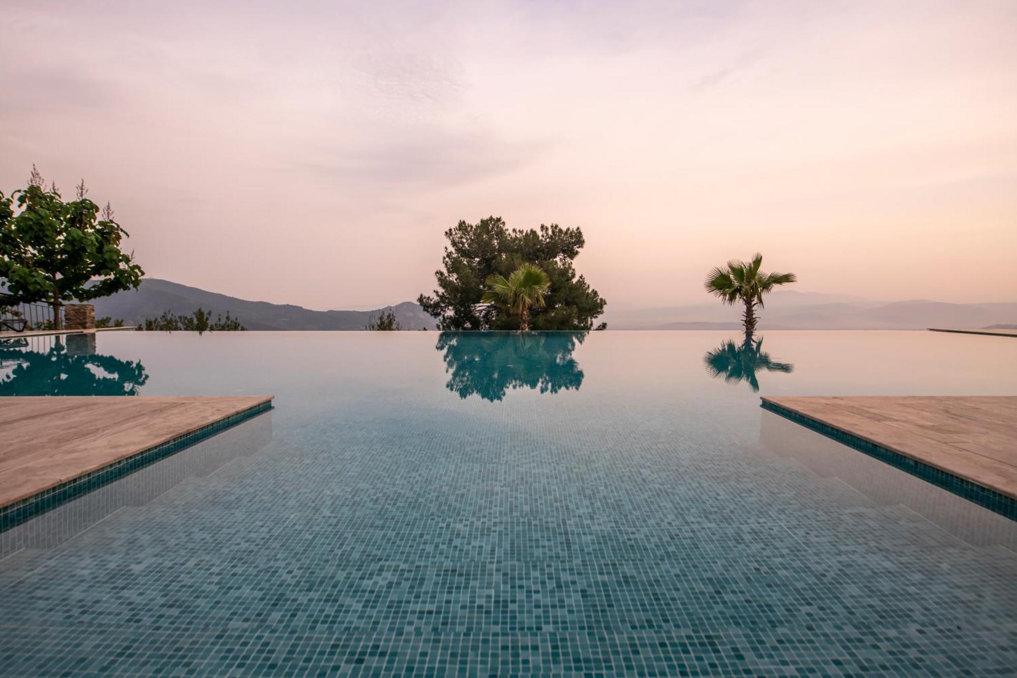 Ephesus Retreat Hotel อิซมีร์ ภายนอก รูปภาพ